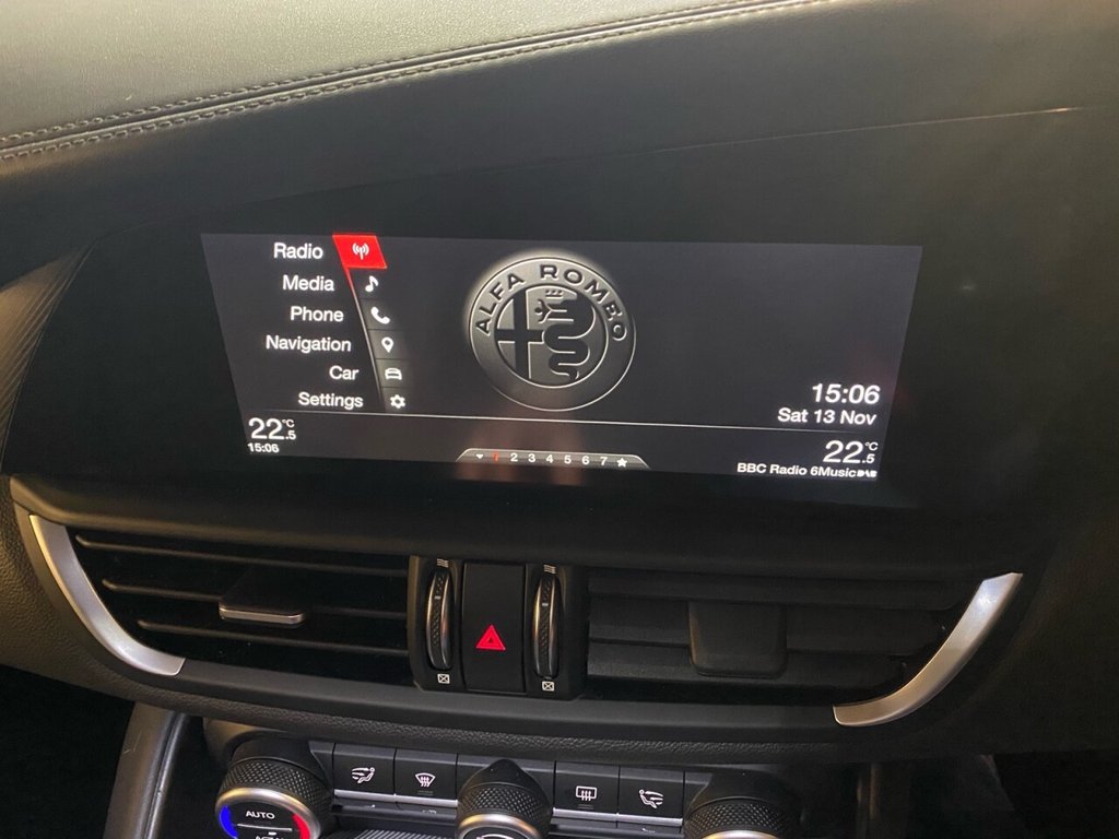 Used Alfa Romeo Giulia 2018 for sale - 76609084: Photo 11