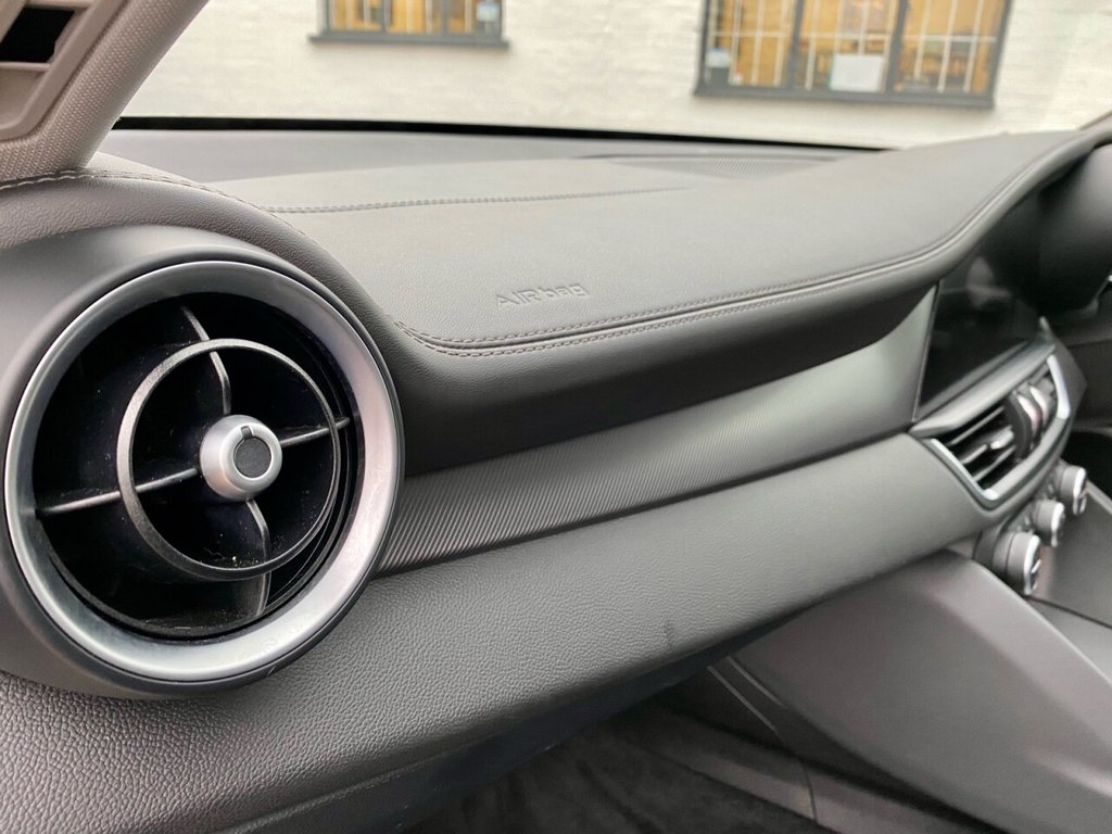 Used Alfa Romeo Giulia 2018 for sale - 76609084: Photo 31