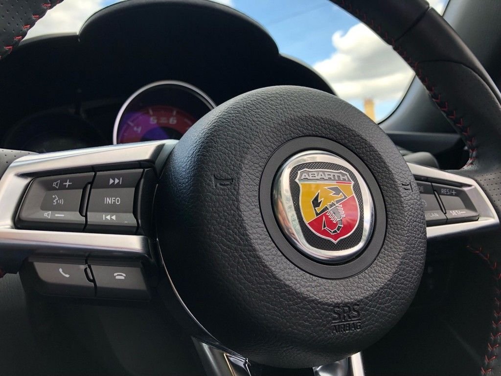 Used Abarth 124 Spider 2018 for sale - 77394275: Photo 8