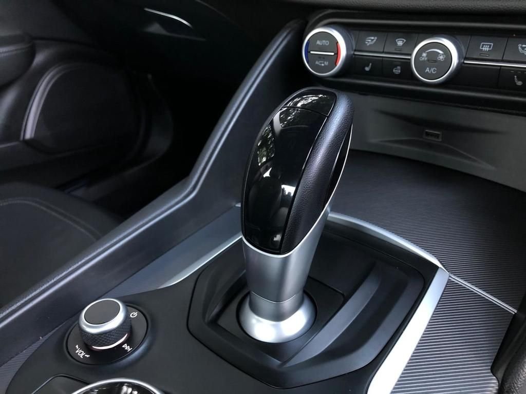 Used Alfa Romeo Giulia 2019 for sale - 76609077: Photo 13