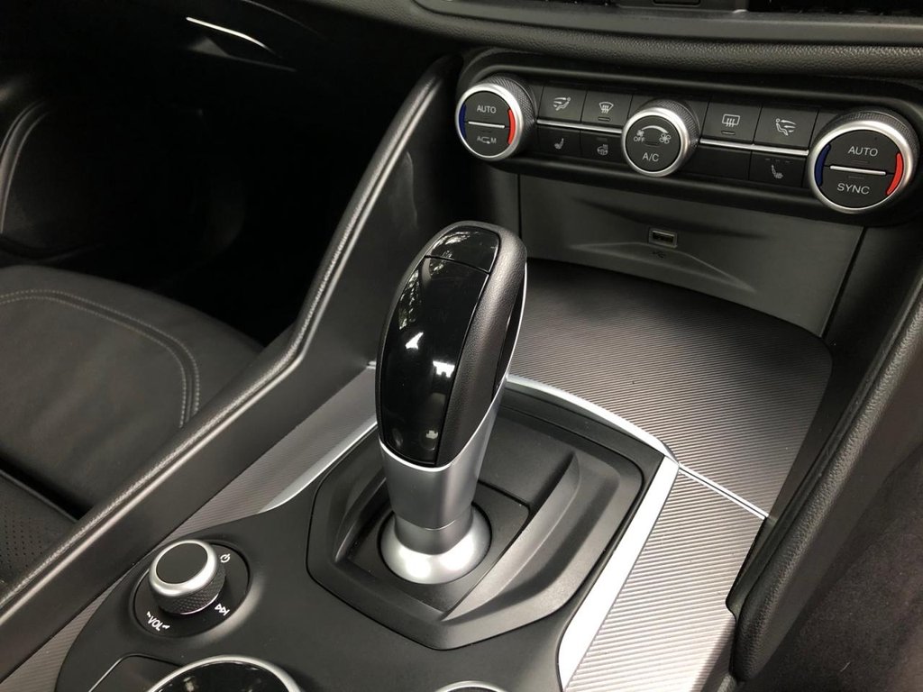 Used Alfa Romeo Giulia 2019 for sale - 76848454: Photo 11