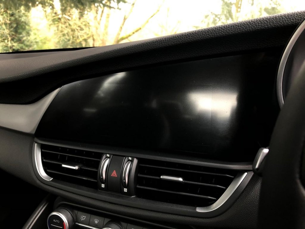 Used Alfa Romeo Giulia 2019 for sale - 76848454: Photo 12