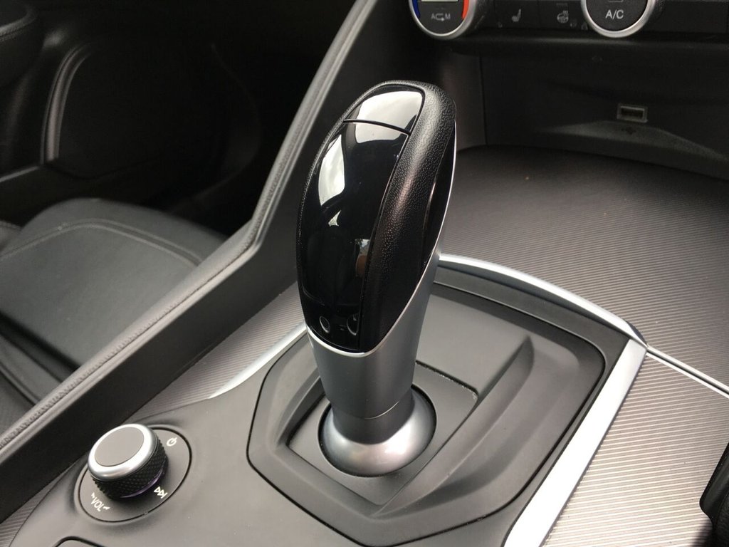 Used Alfa Romeo Giulia 2020 for sale - 77809988: Photo 11