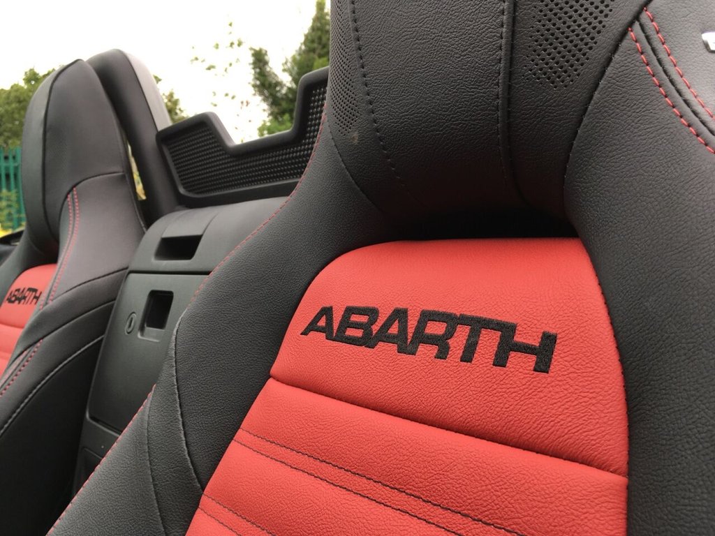 Used Abarth 124 Spider 2018 for sale - 77477675: Photo 32