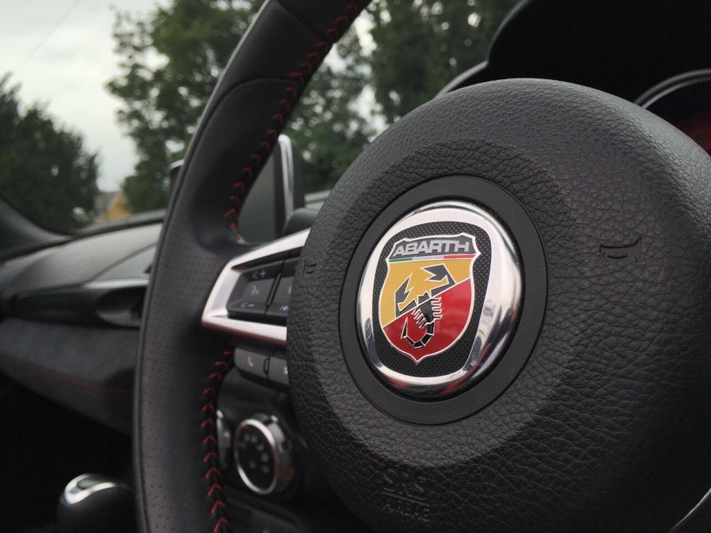 Used Abarth 124 Spider 2018 for sale - 77477675: Photo 35