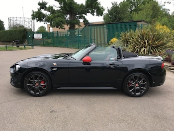 Used Abarth 124 Spider 2018 for sale - 77477675: Photo