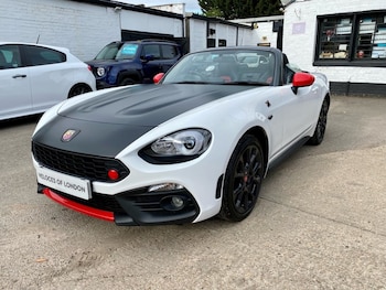 Used Abarth 124 Spider 2018 for sale - 77798359: Photo