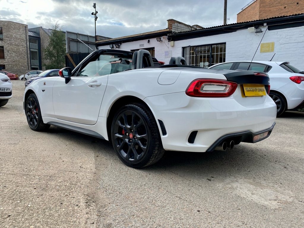 Used Abarth 124 Spider 2018 for sale - 77798359: Photo 8