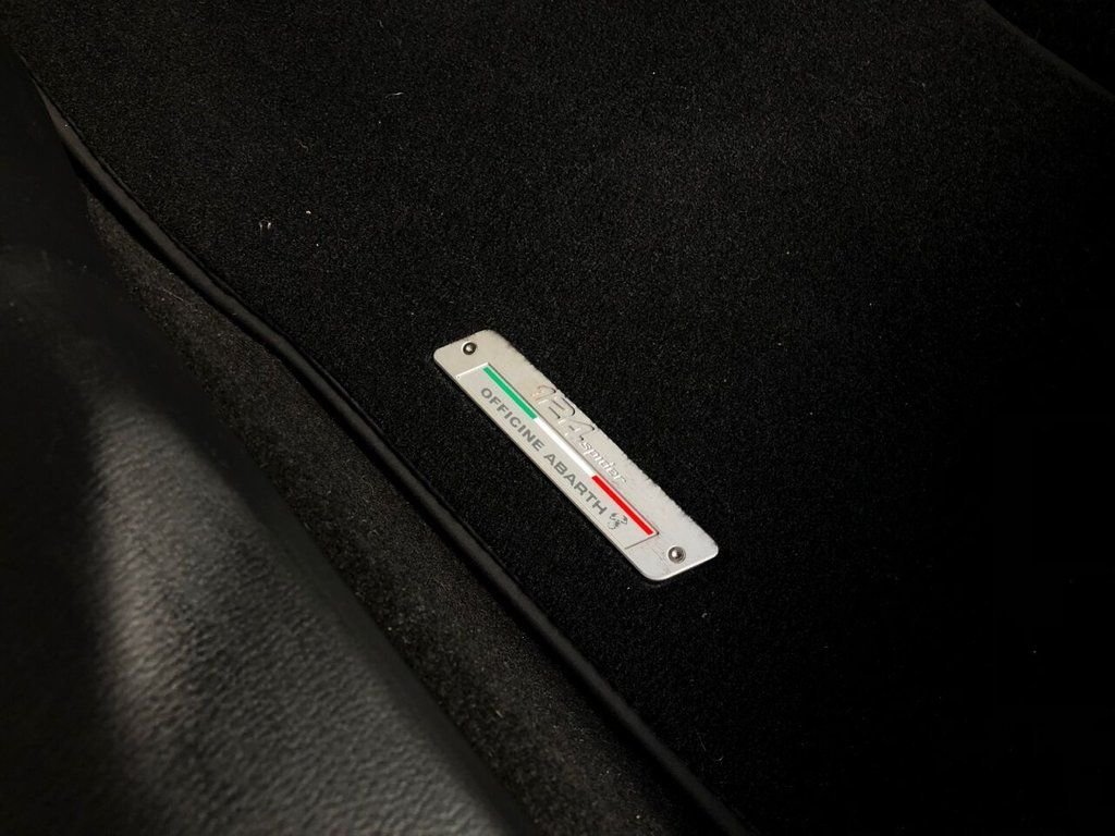 Used Abarth 124 Spider 2018 for sale - 78181089: Photo 25