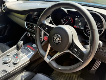 Used Alfa Romeo Giulia 2018 for sale - 79032579: Photo