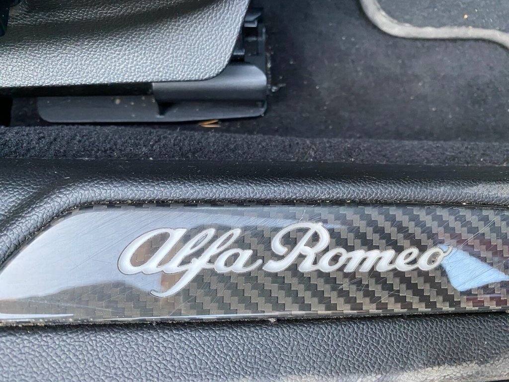 Used Alfa Romeo Giulia 2019 for sale - 77236784: Photo 8