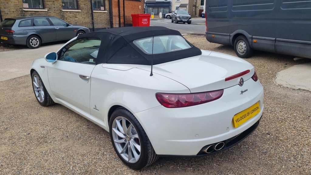 Used Alfa Romeo Spider 2009 for sale - 76609142: Photo 15