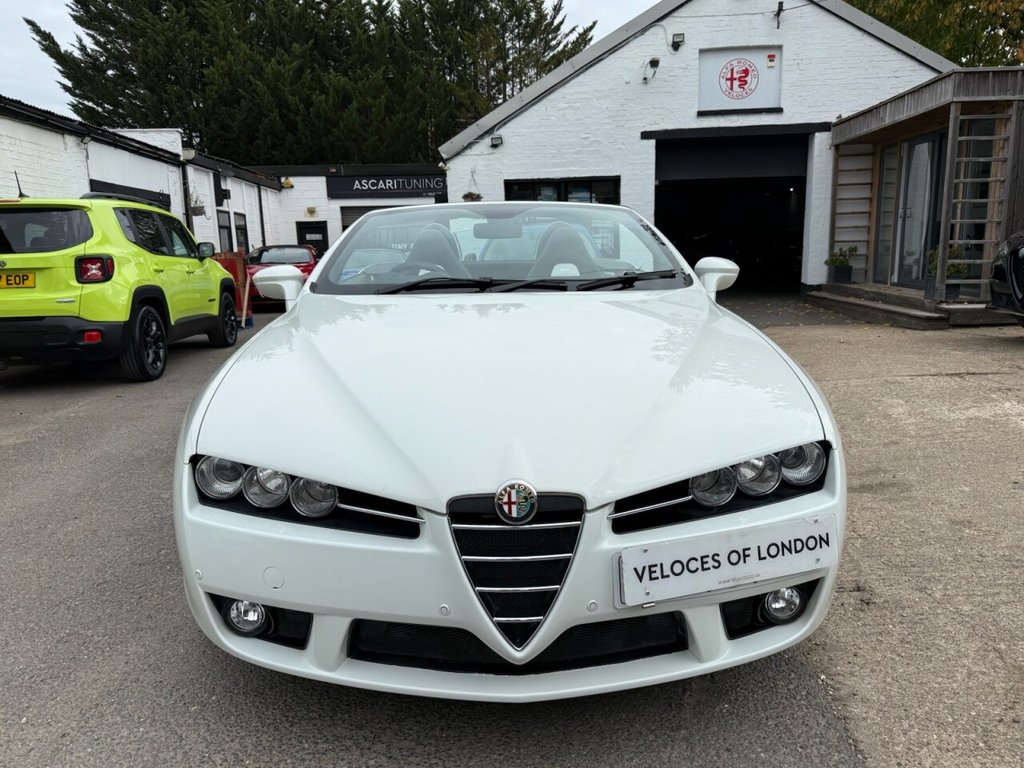 Used Alfa Romeo Spider 2009 for sale - 76609142: Photo 2