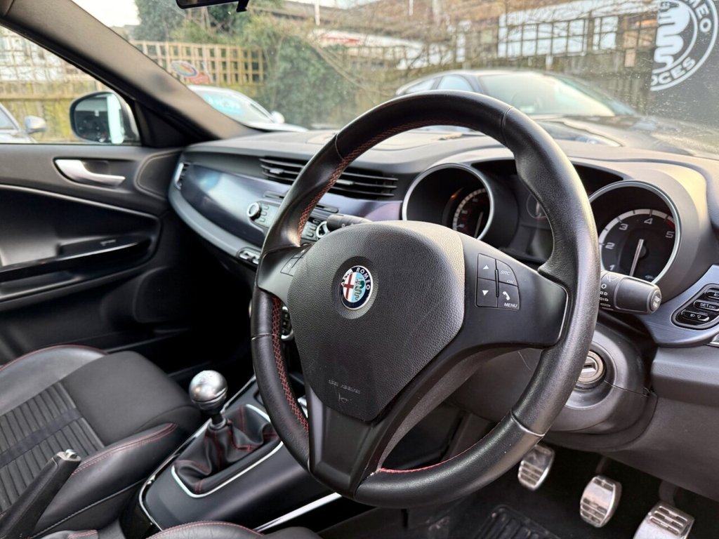 Used Alfa Romeo Giulietta 2011 for sale - 77771048: Photo 3