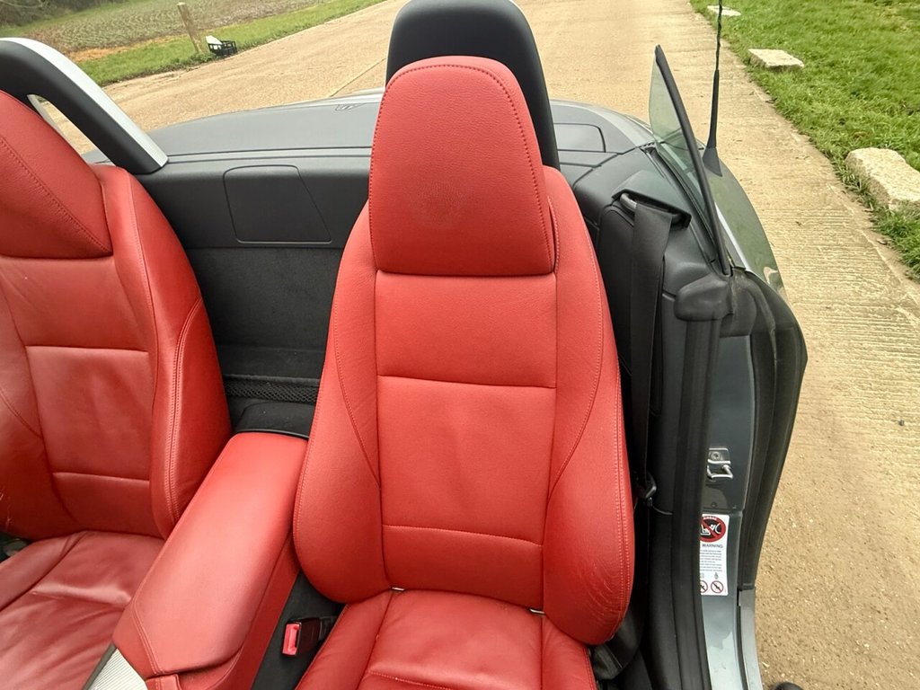 Used BMW Z4 2010 for sale - 77048844: Photo 10