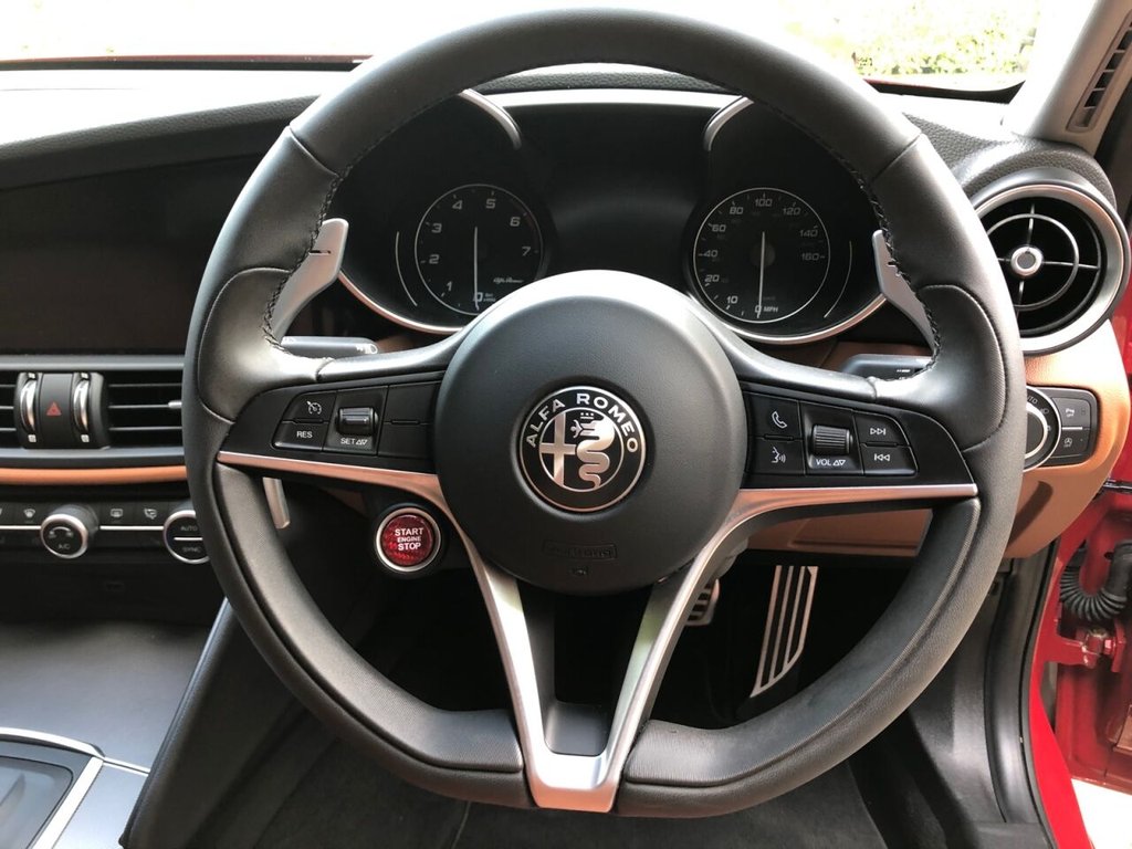 Used Alfa Romeo Giulia 2017 for sale - 76609144: Photo 11