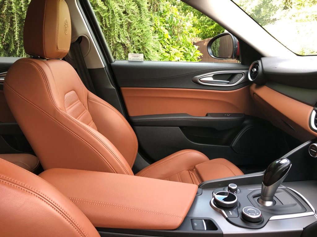 Used Alfa Romeo Giulia 2017 for sale - 76609144: Photo 12