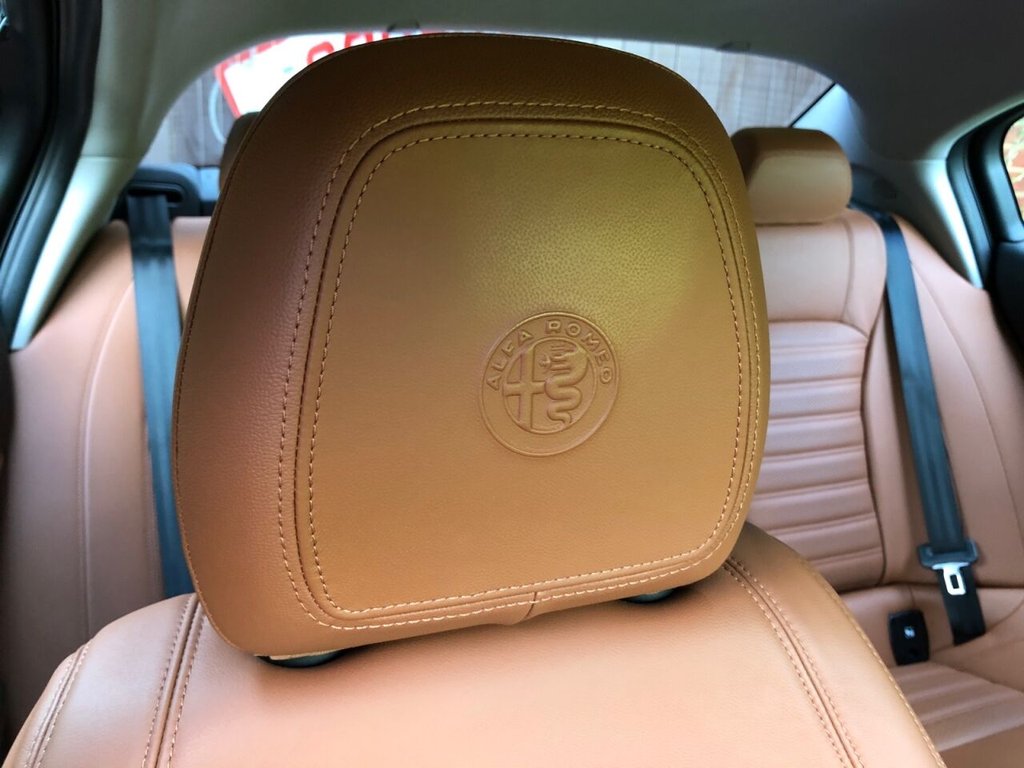 Used Alfa Romeo Giulia 2017 for sale - 76609144: Photo 13