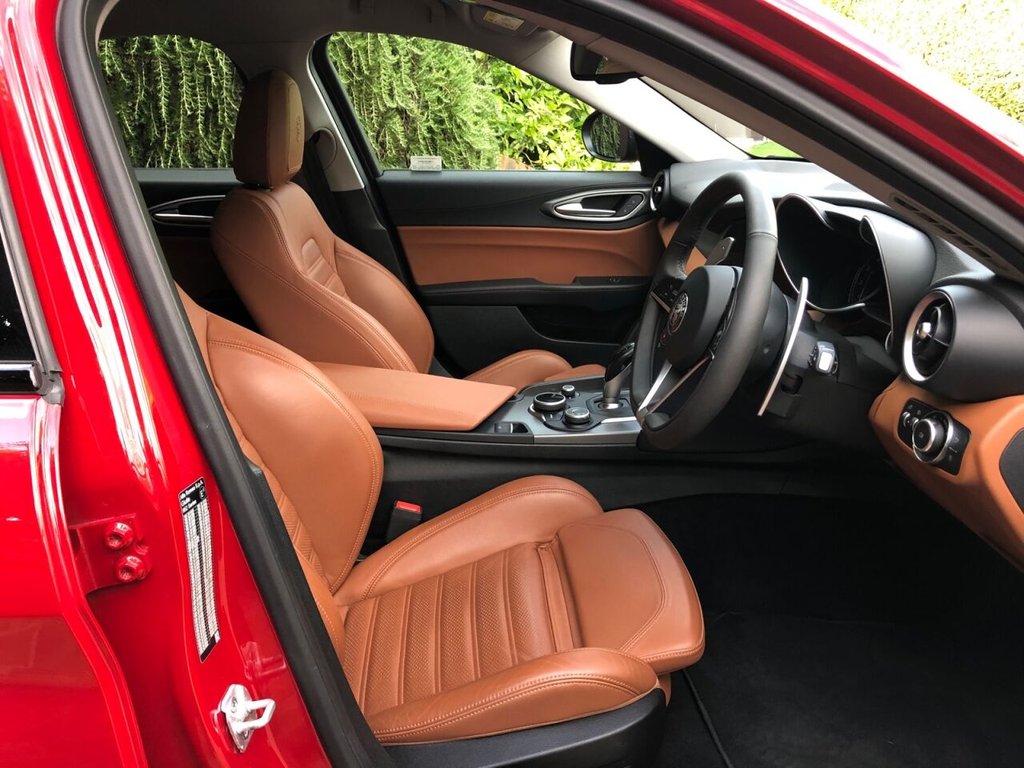 Used Alfa Romeo Giulia 2017 for sale - 76609144: Photo 2