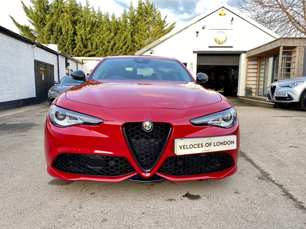 Used Alfa Romeo Giulia 2018 for sale - 76609098: Photo 2