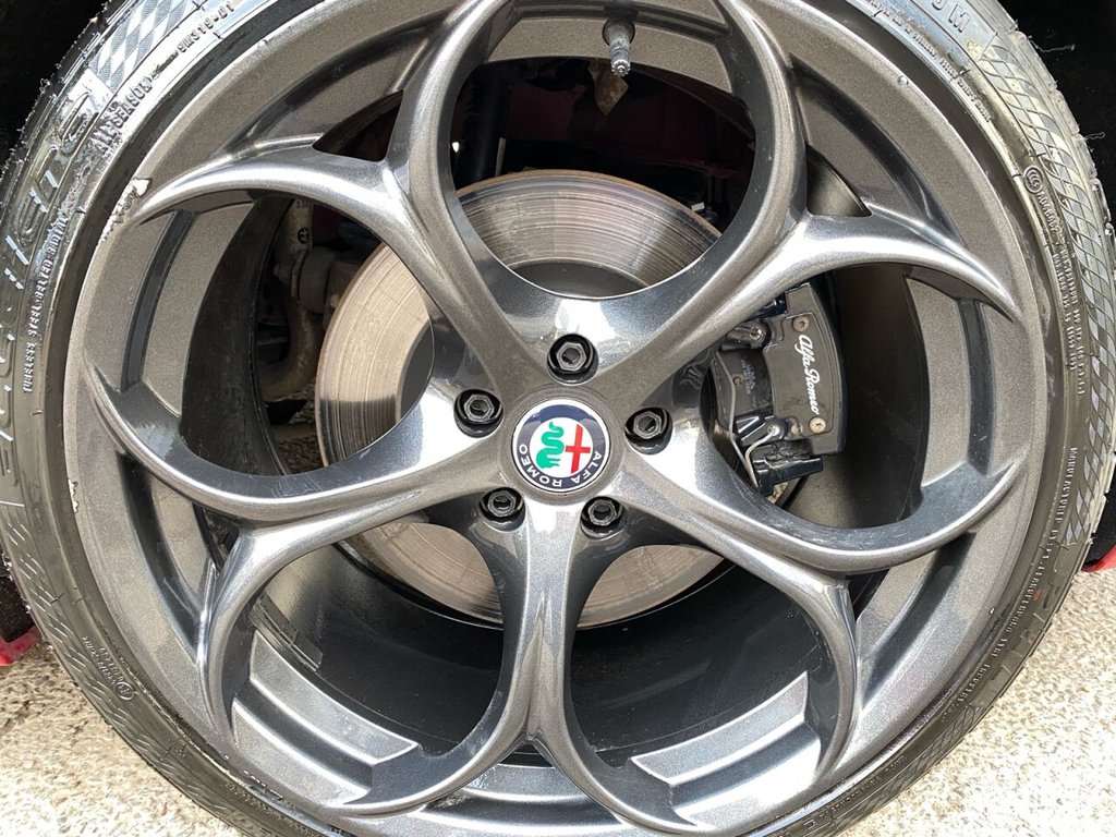 Used Alfa Romeo Giulia 2018 for sale - 76609098: Photo 9