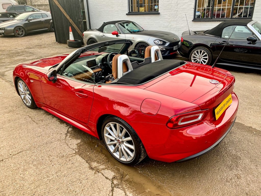 Used Fiat 124 Spider 2017 for sale - 76609101: Photo 11