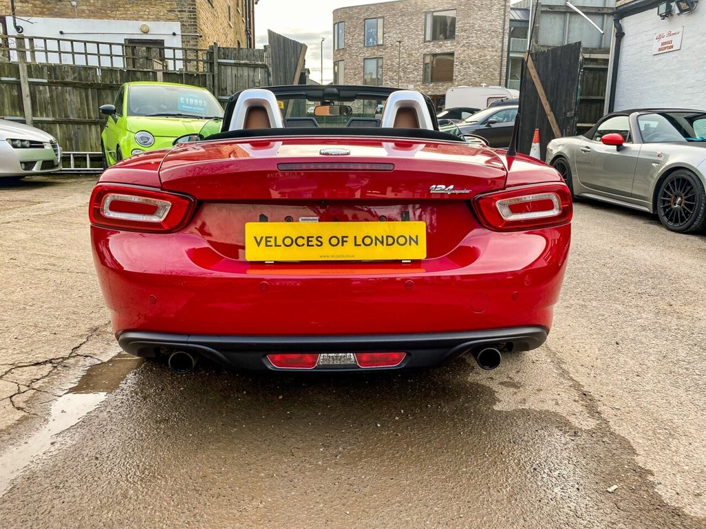 Used Fiat 124 Spider 2017 for sale - 76609101: Photo 12