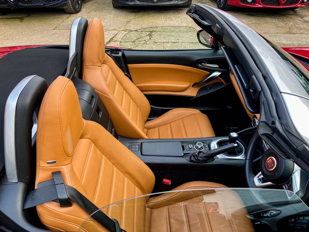 Used Fiat 124 Spider 2017 for sale - 76609101: Photo 17