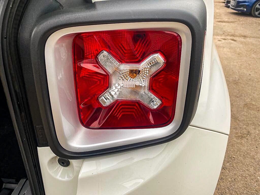 Used Jeep Renegade 2016 for sale - 76609096: Photo 23