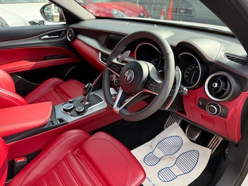 Used Alfa Romeo Stelvio 2020 for sale - 79254362: Photo