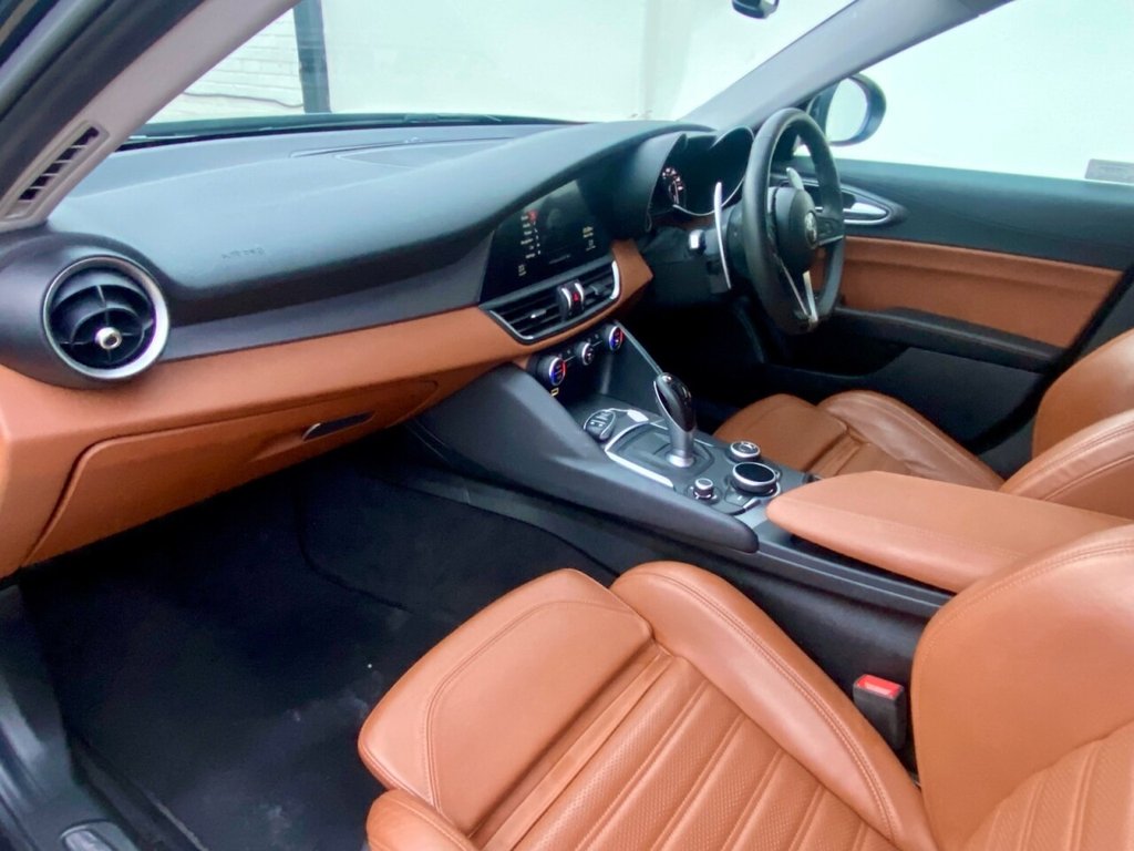 Used Alfa Romeo Giulia 2017 for sale - 76609116: Photo 8