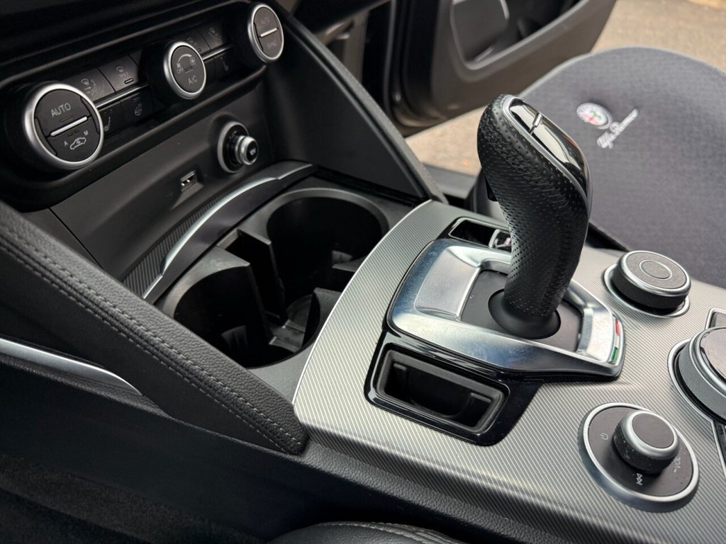 Used Alfa Romeo Stelvio 2020 for sale - 76717190: Photo 12