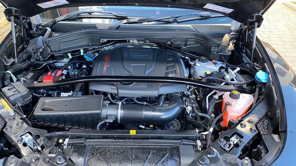 Used Alfa Romeo Stelvio 2020 for sale - 76717190: Photo 5