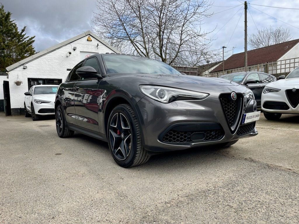 Used Alfa Romeo Stelvio 2019 for sale - 76717177: Photo 1