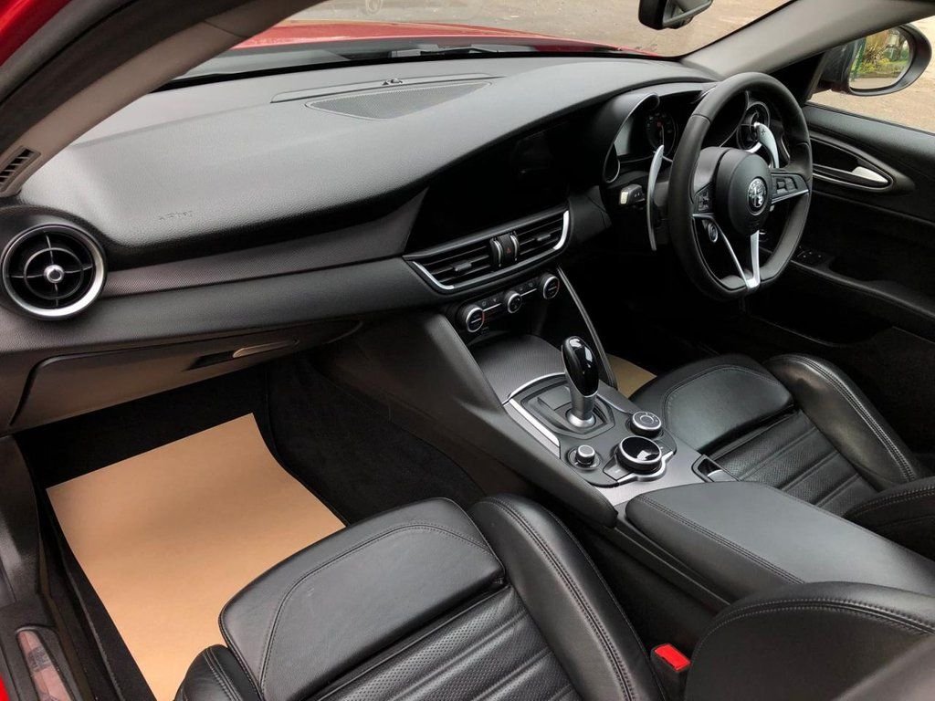 Used Alfa Romeo Giulia 2019 for sale - 77798272: Photo 2