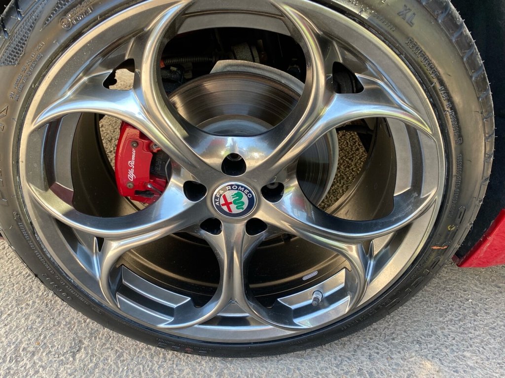 Used Alfa Romeo Giulia 2017 for sale - 76609099: Photo 10