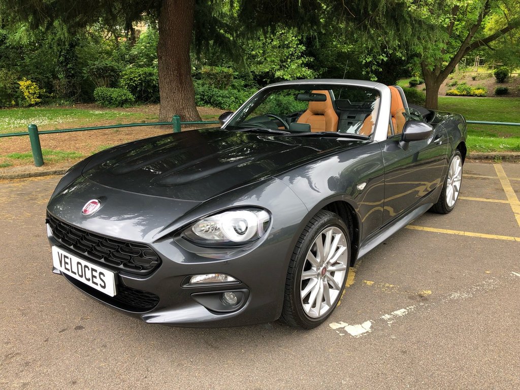 Used Fiat 124 Spider 2018 for sale - 76609138: Photo 3