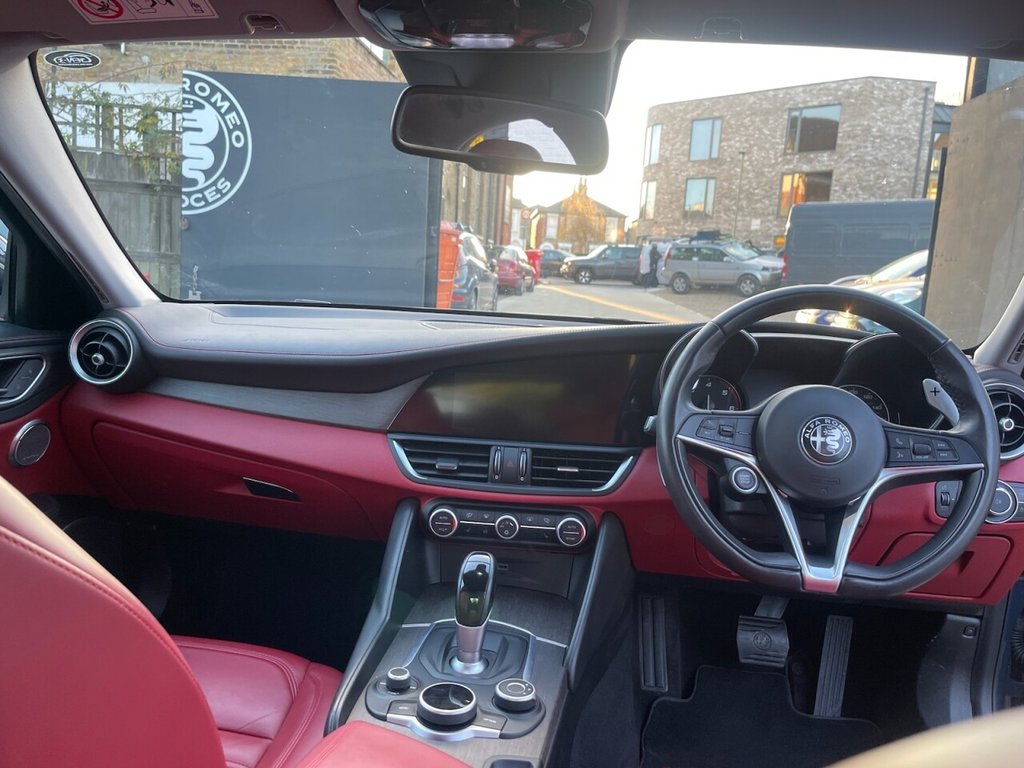 Used Alfa Romeo Giulia 2017 for sale - 77703496: Photo 10