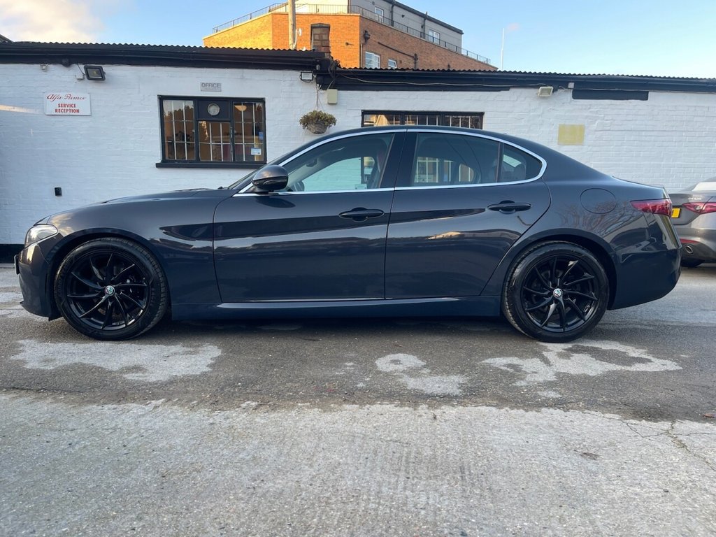 Used Alfa Romeo Giulia 2017 for sale - 77703496: Photo 17