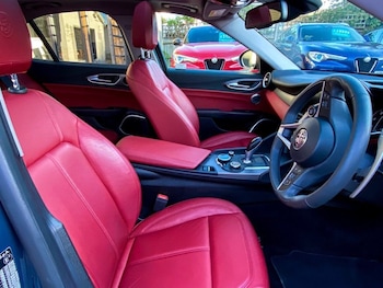 Used Alfa Romeo Giulia 2017 for sale - 77703496: Photo