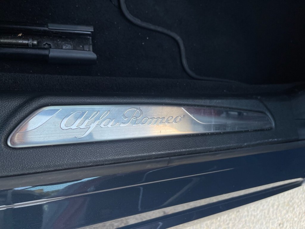 Used Alfa Romeo Giulia 2017 for sale - 77703496: Photo 9