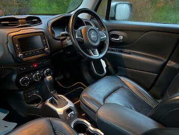 Used Jeep Renegade 2017 for sale - 77227159: Photo