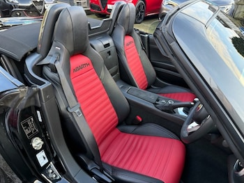 Used Abarth 124 Spider 2018 for sale - 77442284: Photo