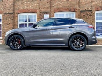 Used Alfa Romeo Stelvio 2020 for sale - 79632732: Photo