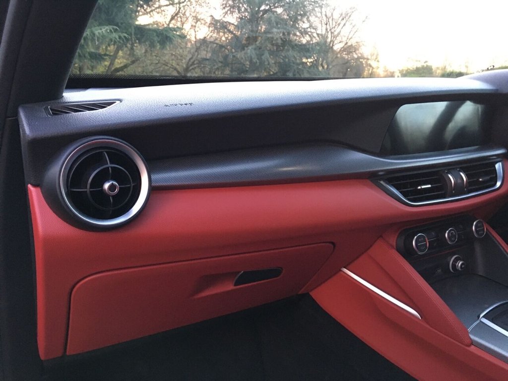 Used Alfa Romeo Stelvio 2018 for sale - 76609147: Photo 37