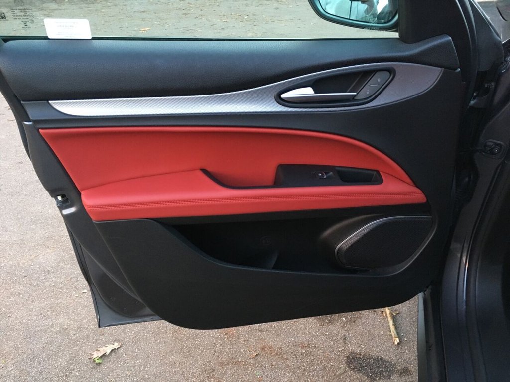 Used Alfa Romeo Stelvio 2018 for sale - 76609147: Photo 38