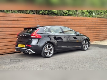 Used Volvo V40 2015 for sale - 78935960: Photo