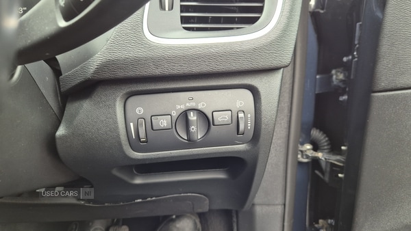 Used Volvo V40 2013 for sale - 75061660: Photo 15