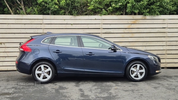 Used Volvo V40 2013 for sale - 75061660: Photo 2