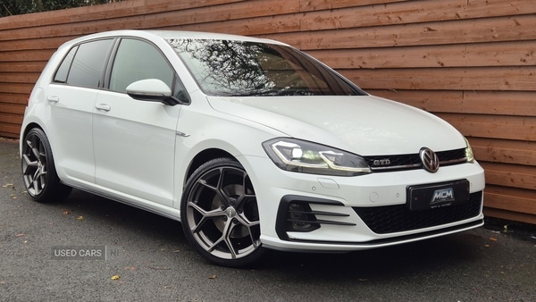 Used Volkswagen Golf 2018 for sale - 76539309: Photo 1